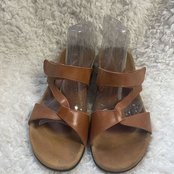 Vionic  Pamplona leather Tan  straps Ortho heel slide sandals  SZ8.5 - Picture 2 of 10